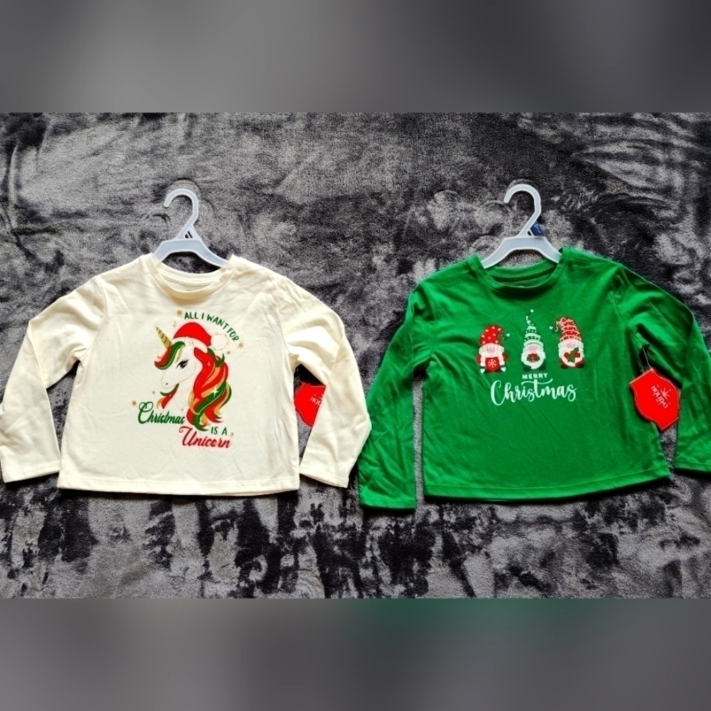 NEW girl's Christmas graphic tops bundle white Unicorn & green Gnomes size XS4/5